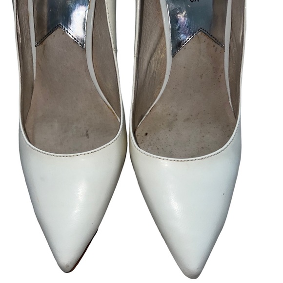 MICHAEL MICHAEL KORS | LEATHER PUMPS WITH STUDDED ACCENTS - Picture 4 of 11